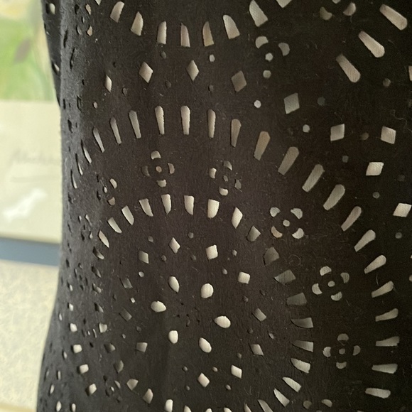 Little black dress - Picture 3 of 7